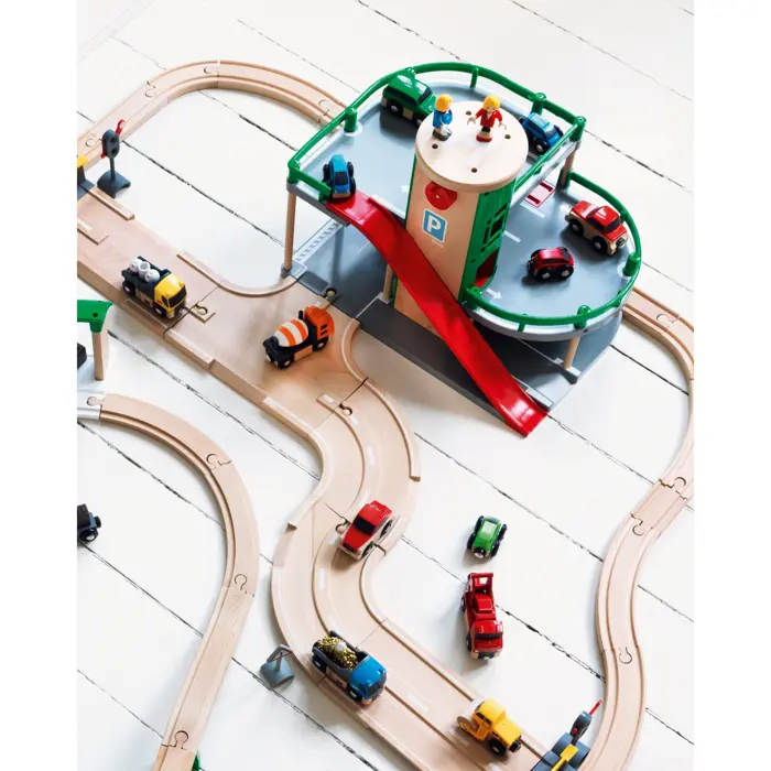 brio-parking-garage-33204-85701-33204-w.webp