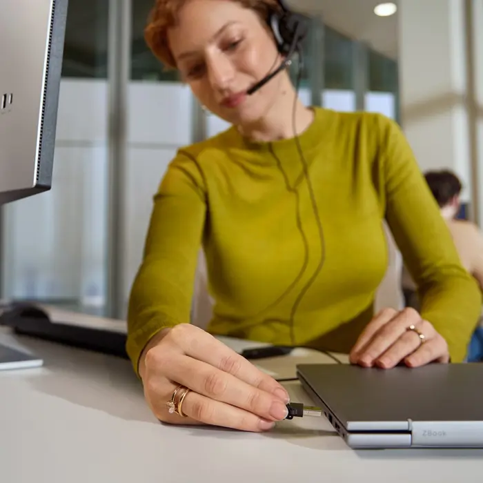 hp-poly-mission-415-monaural-usb-wired-headset-classic-15006-perhp-slu0026.webp