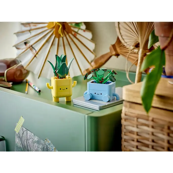 lego-botanicals-10349-happy-plants-44902-klolegleg1782.webp