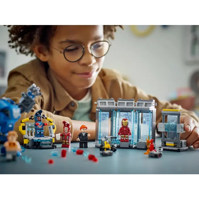 lego-marvel-76315-iron-mans-laboratory-hall-of-armor-46840-klolegleg1940.webp