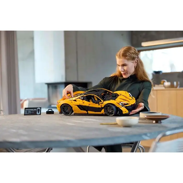 lego-technic-42172-mclaren-p1-94925-klolegleg1510.webp