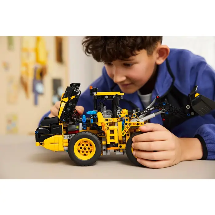 lego-technic-42209-volvo-l120-electric-wheel-loader-67636-klolegleg1801.webp