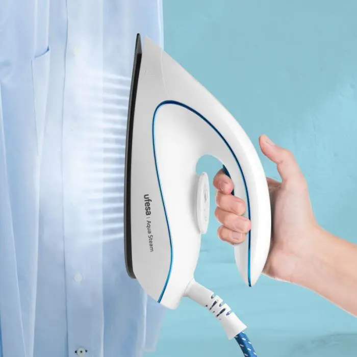 Ufesa steam station AQUA STEAM 2400W