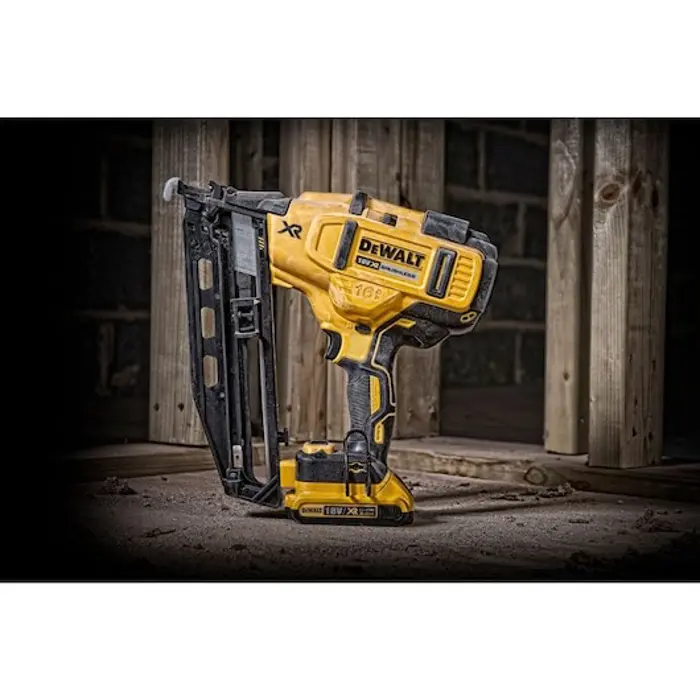 xr-18v-2ah-whistle-nailer-32-63mm-45631-wlononwcrefoa.webp