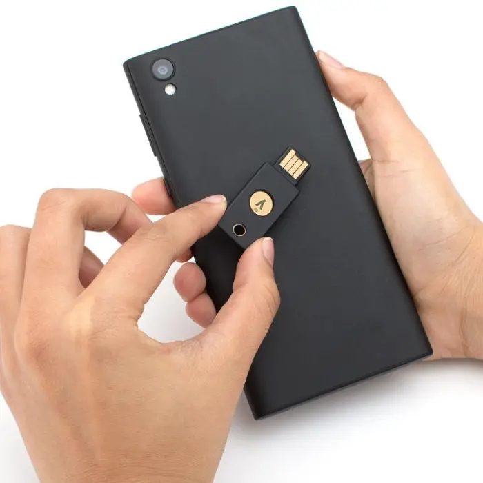 yubico-yubikey-5-nfc-sikkerhedsnogle-66259-wlononwcrabt8.webp