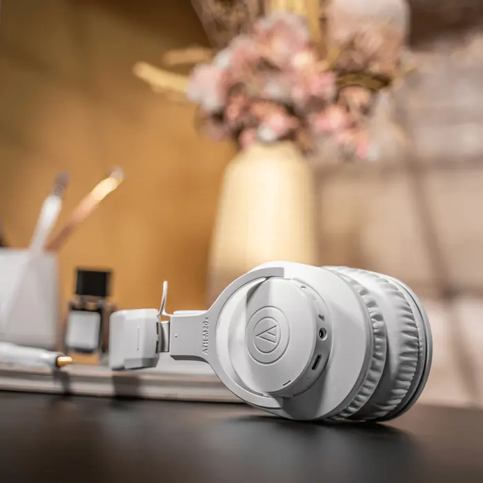 Audio-Technica ATH-M20XBTWH, headphones (white, USB-C, 3.5 mm jack)