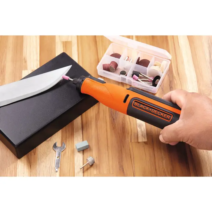 Black & Decker BCRT8IK-XJ rotary multi-tool