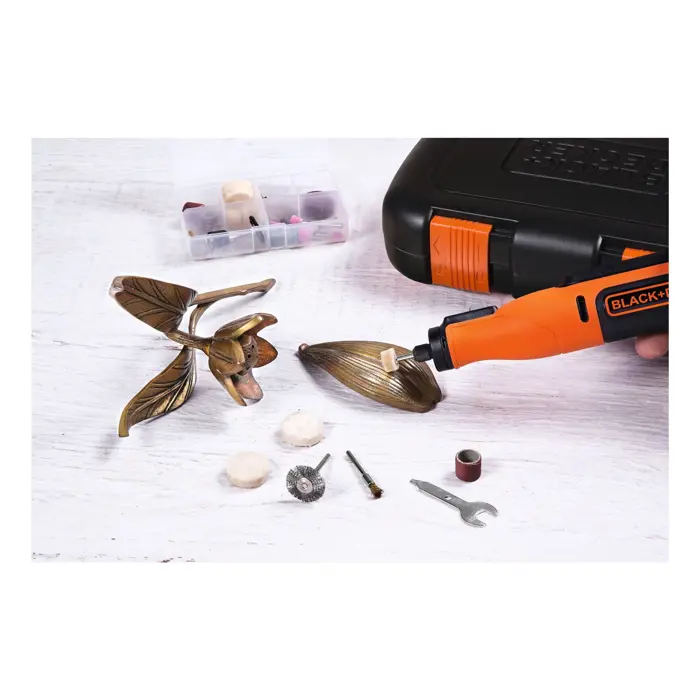 Black & Decker BCRT8IK-XJ rotary multi-tool