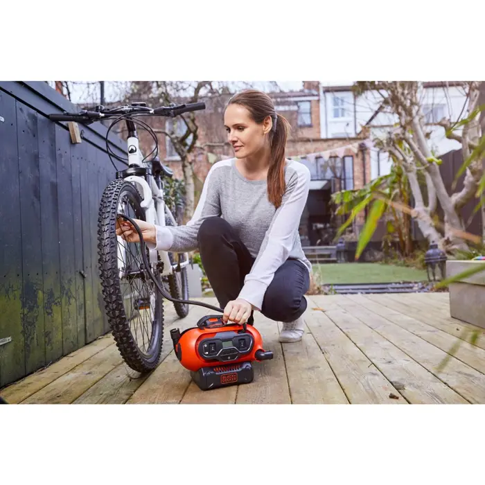 Black & Decker BDCINF18N-QS air compressor 160 l/min AC/Cigar lighter