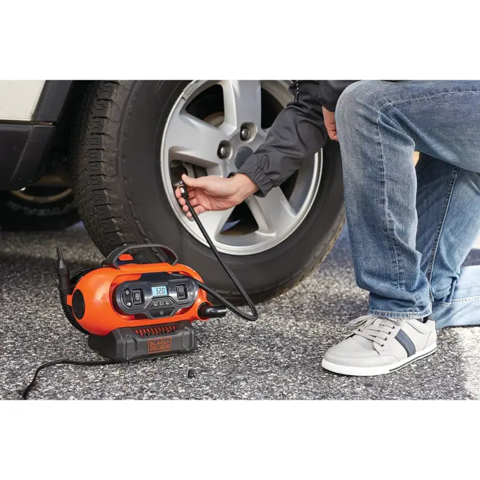 Black & Decker BDCINF18N-QS air compressor 160 l/min AC/Cigar lighter