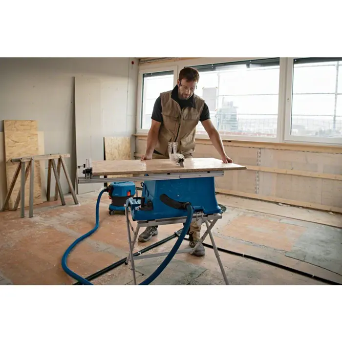 Bosch cordless table saw BITURBO GTS 18V-216 Professional solo, 18 volts (blue, without battery and charger, with work table GTA 560)