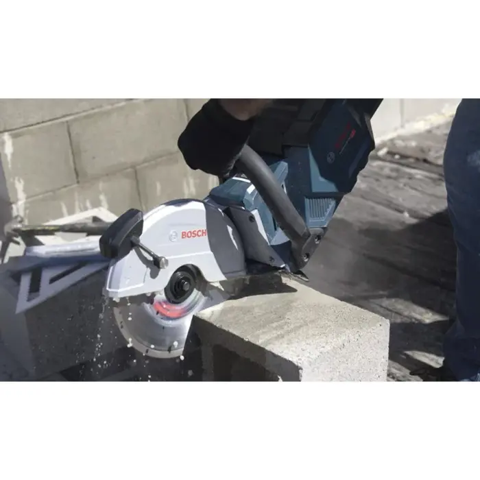 Bosch Professional Cordless Cutting Saw GCS 18V-230 Professional solo, 18 Volt, Cutting Machine blue, without battery and charger
