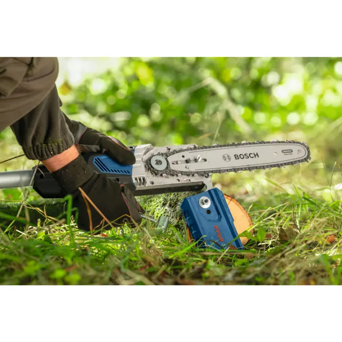 Bosch Professional Cordless Telescopic Pole Pruner GKE 18V-25 TP Professional solo, Chainsaw blue, without battery and charger