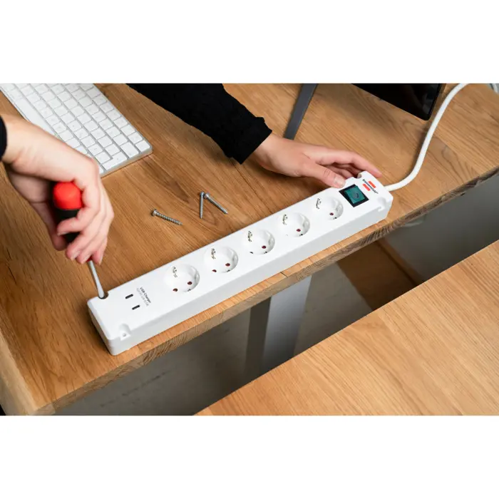 Brennenstuhl Bremounta 5-way power strip, 2x USB-C white, 3 meter cable, 2x USB, with safety switch