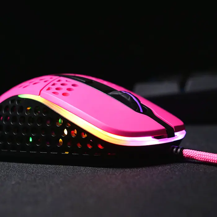 Cherry XTRFY M4 RGB igraći miš, 16000 cpi, USB, rozi