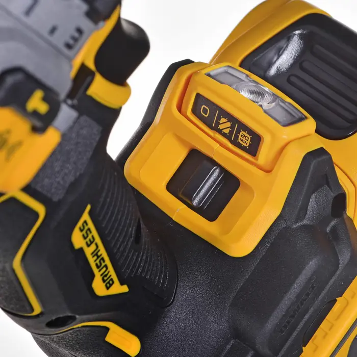 DCD805+DCF850 2x5.0Ah 18V Combo Set DEWALT