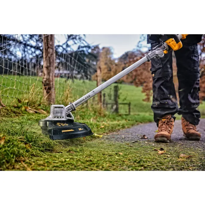 DeWALT cordless grass trimmer DCMST561N, 18Volt (yellow / black, without battery and charger)