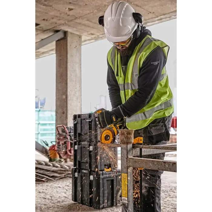 DeWALT DCG418N-XJ angle grinder 2.18 kg