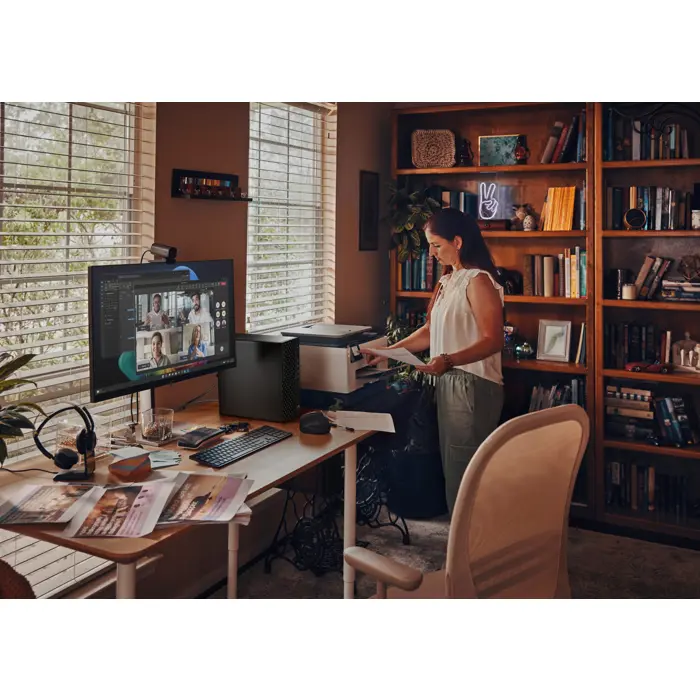 HP ProDesk 4 Tower G1i Desktop AI PC Intel Core Ultra 5 225 16 GB DDR5-SDRAM 512 GB SSD Windows 11 Pro Black
