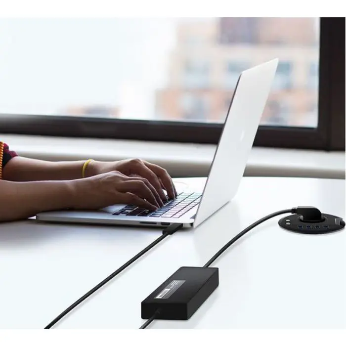 ICYBOX IB-HUB1430 4-Portable Table Hub