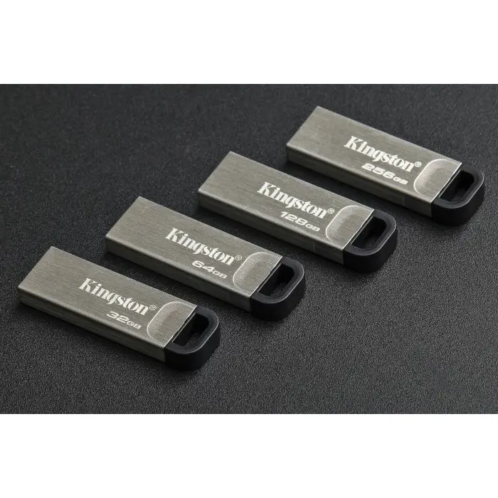 Kingston DataTraveler Kyson USB flash drive 64 GB USB Type-A 3.2 Gen 1 (3.1 Gen 1) Silver, USB stick