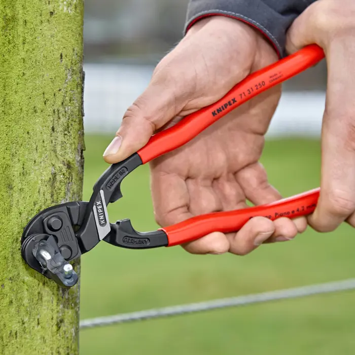Knipex 02 07 225 high leverage combination plier