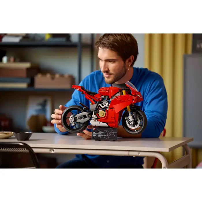 LEGO TECHNIC 42202 Ducati Panigale V4 S Motorcycle