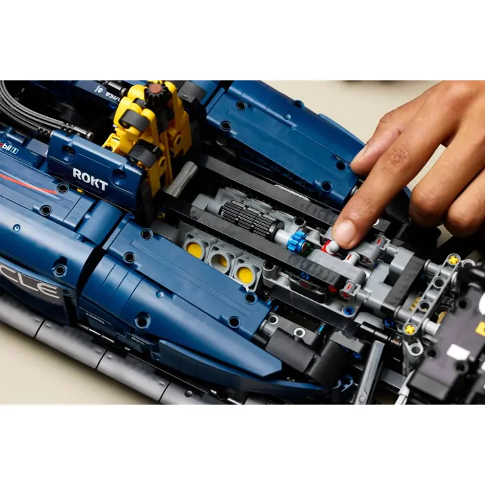 LEGO TECHNIC 42206 Oracle Red Bull Racing RB20