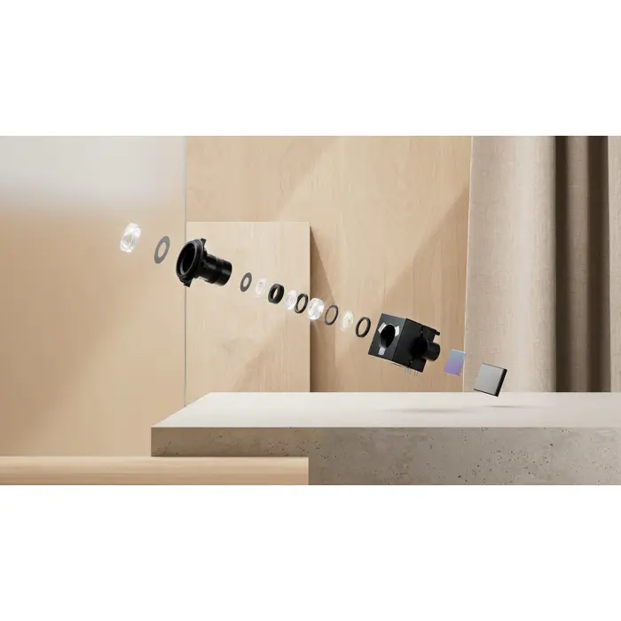 Logitech MX Brio 705 for Business webcam 8.5 MP 4096 x 2160 pixels USB 3.2 Gen 1 (3.1 Gen 1) Aluminium, Black