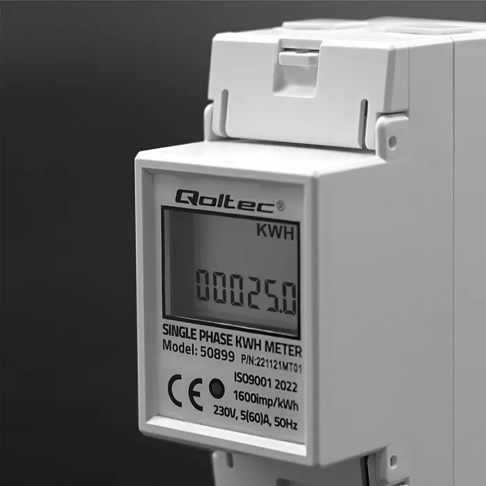 Qoltec 50899 Single phase electronic energy consumption meter | 230 V | LCD | 2P | DIN rail