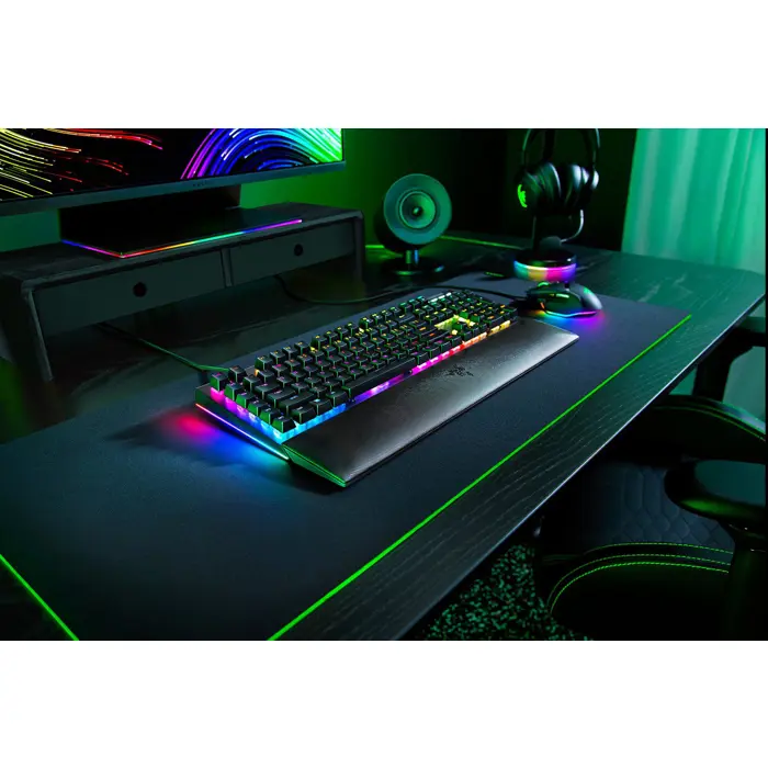 Razer BlackWidow V4 Gaming Tastatur, USB - Yellow Switch, black-RZ03-04692100-R3G1