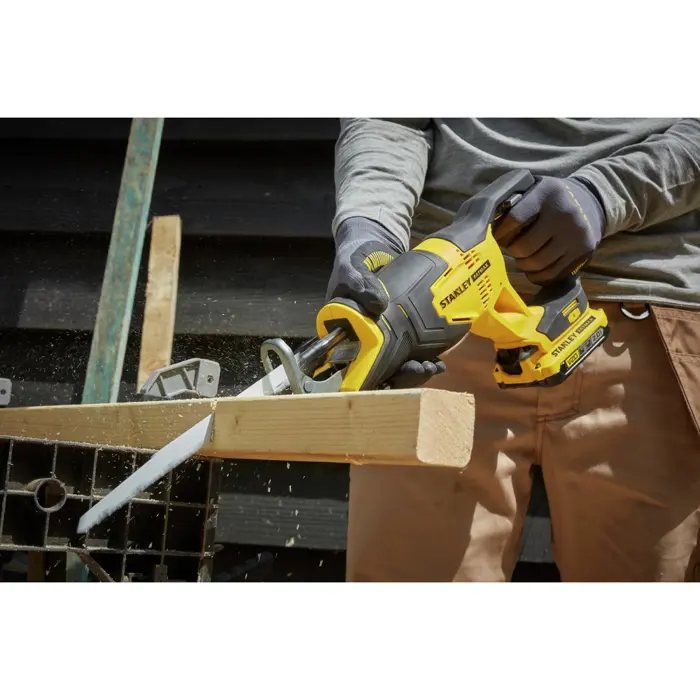 Reciprocating saw 20V Max*