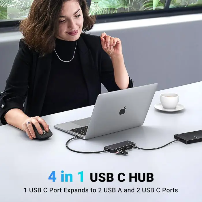 Ugreen USB-C Hub 10Gbps with 2x USB-C 3.2 and 2x USB 3.2