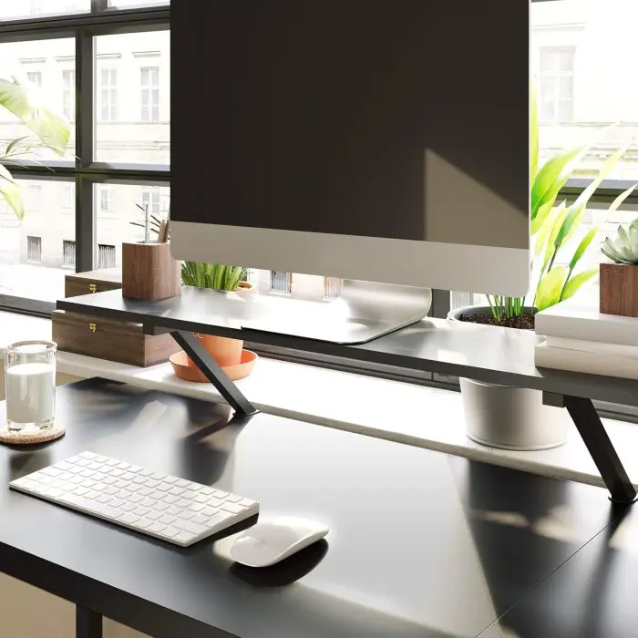 Vasagle L-shaped computer table with moving shelf